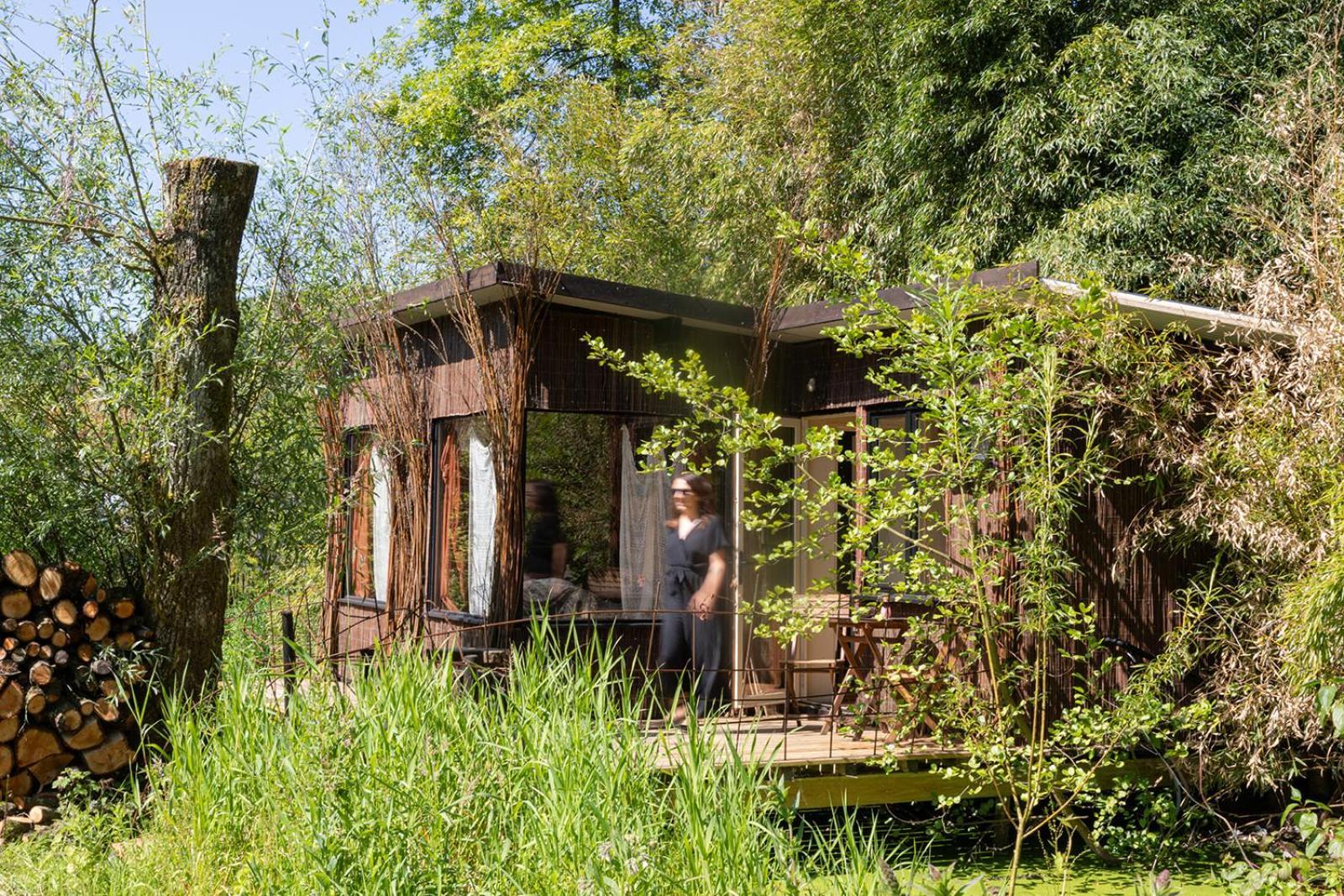 Les Cabanes Des Marais La Madelaine-sous-Montreuil Экстерьер фото